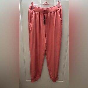 Riyiper boutique Stylish Pink Joggers for Women w/pockets NWT